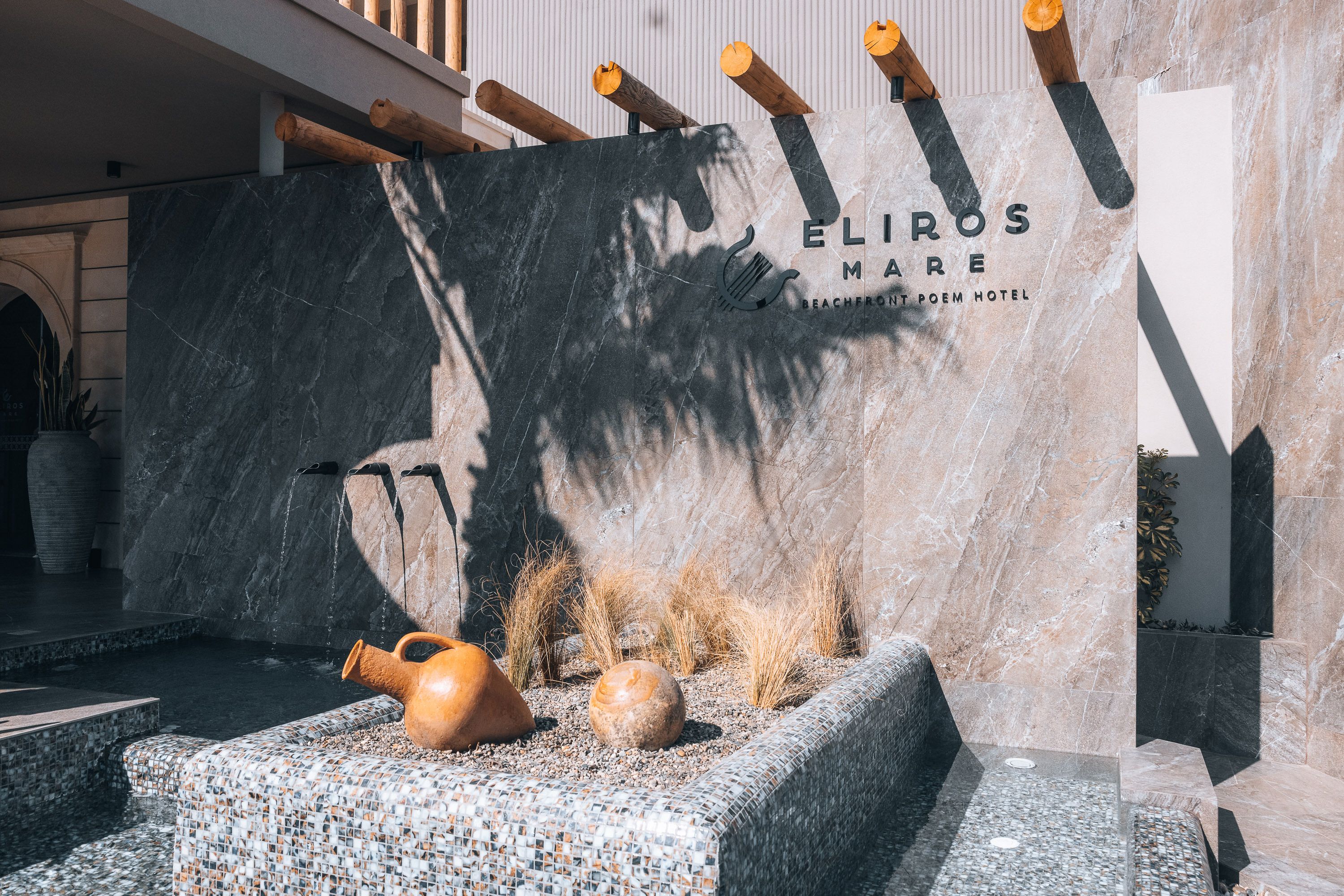 AWARDS & CERTIFICATES